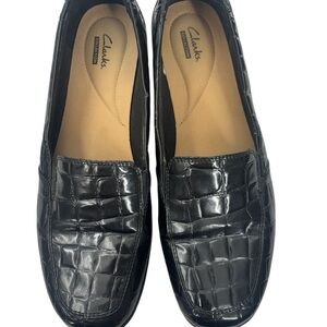 Clarks Collection Women's Black Croc Embossed Patent Leather Loafers Size 10M